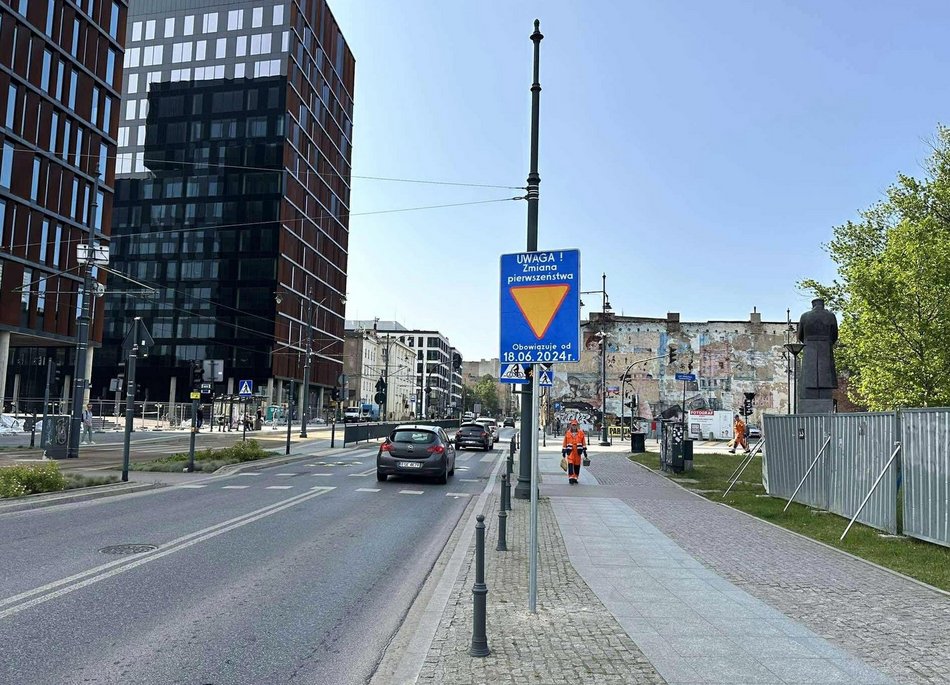 Łódź. Ważne zmiany w organizacji ruchu przy Traugutta w Łodzi. Uważaj na tym skrzyżowaniu