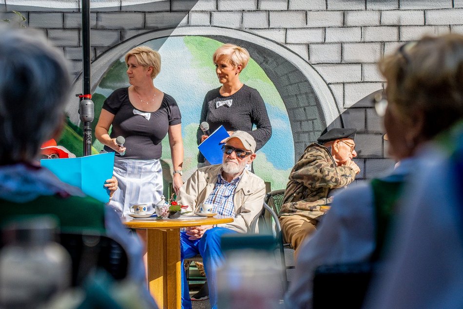 Otwarcie cukierni seniorów