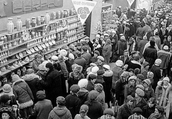 Łódź. Dużo nas, mało nas… Demograficzny boom w Łodzi w latach 80. XX wieku