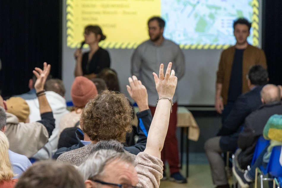Łódź. Remonty dróg na Stokach w Łodzi. Duża frekwencja na spotkaniu z mieszkańcami