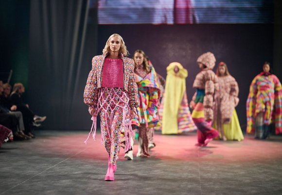 Łódź. Łódź Young Fashion 2025. Widowiskowe pokazy, projekcje i spotkania z ekspertami