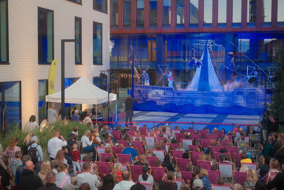 Rodzinna niedziela w Monopolis. To drugi dzień afterparty po Łódź Summer Festival 2025