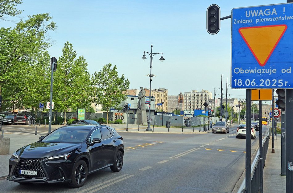 Łódź. Ważne zmiany w organizacji ruchu przy Traugutta w Łodzi. Uważaj na tym skrzyżowaniu
