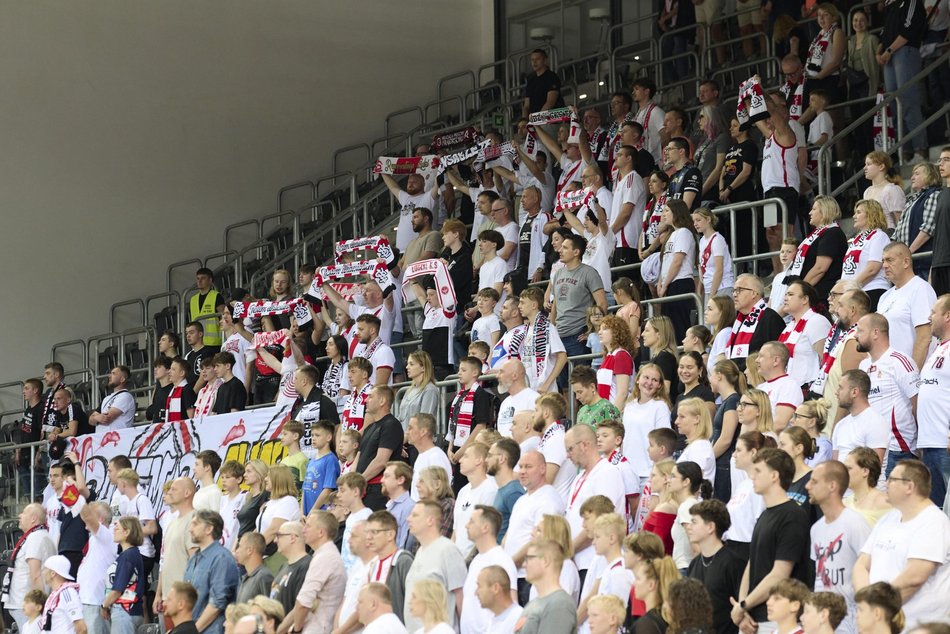 Kibice na meczu ŁKS Coolpack Łódź z Astorią Bydgoszcz