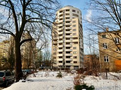Jedyny taki apartamentowiec w Łodzi. Kiedyś synonim luksusu i... statusu