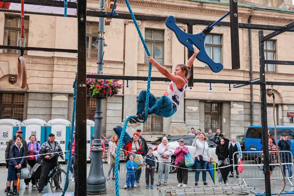 Łódź. Ninja Series w Łodzi. Wspaniała rywalizacja w strugach deszczu