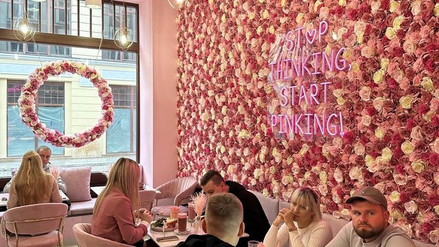 Pink’spresso to najbardziej różowa restauracja w Łodzi! Nie przejdziesz obok niej obojętnie [ZDJĘCIA]