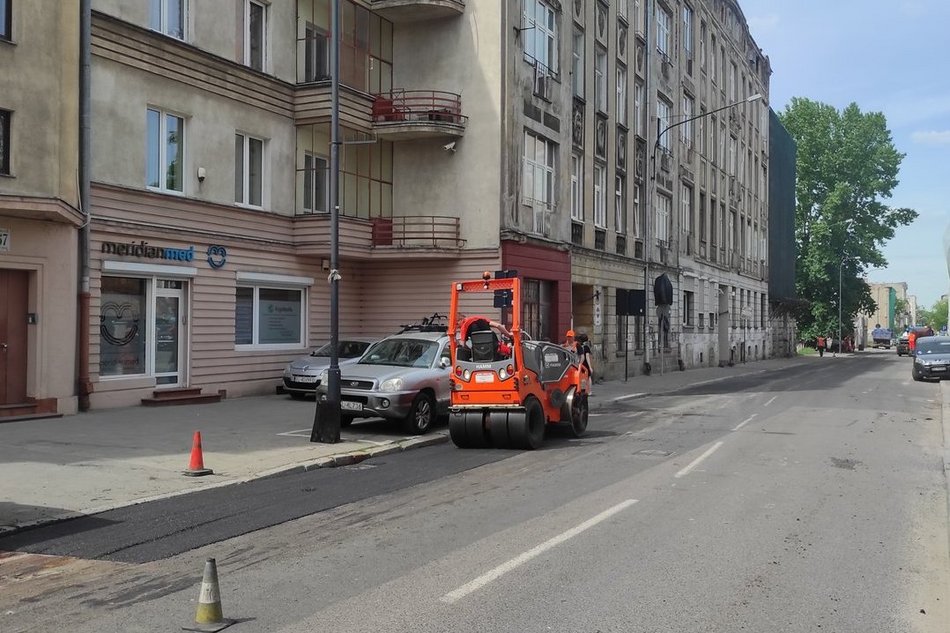 Drogowcy przy remontach cząstkowych na Wólczańskiej