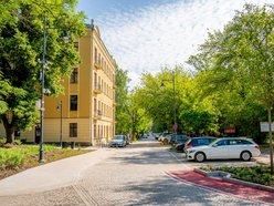 Na Mielczarskiego jest pięknie! Nie tylko woonerf, zmieniły się też kamienice