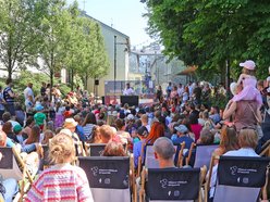 Baśniowa Piotrkowska w Pasażu Róży skradła uwagę dzieci. Tłumy na spektaklu