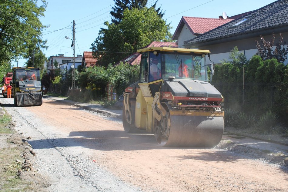 Łódź. Remont ul. Hektarowej w Łodzi