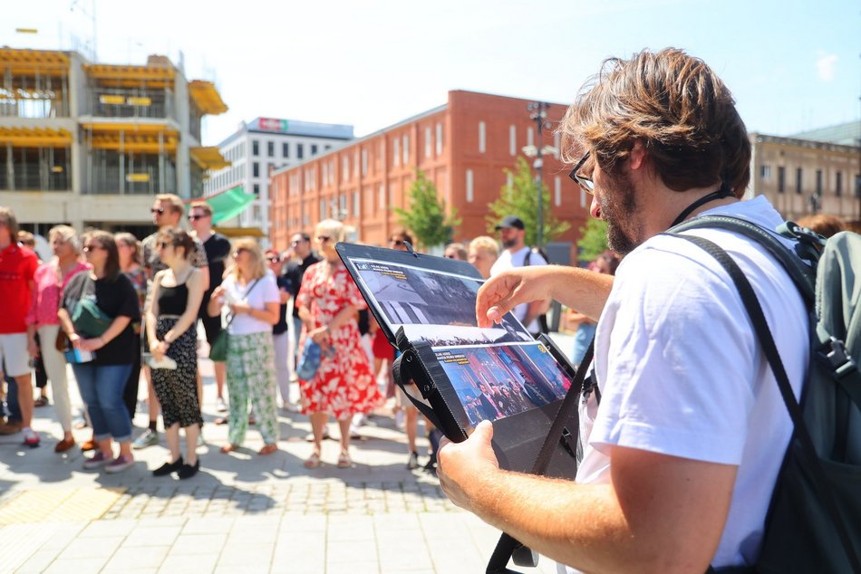 Łódź. Spacer szlakiem Łodzi filmowej. Kinomaniacy po raz kolejny nie zawiedli!