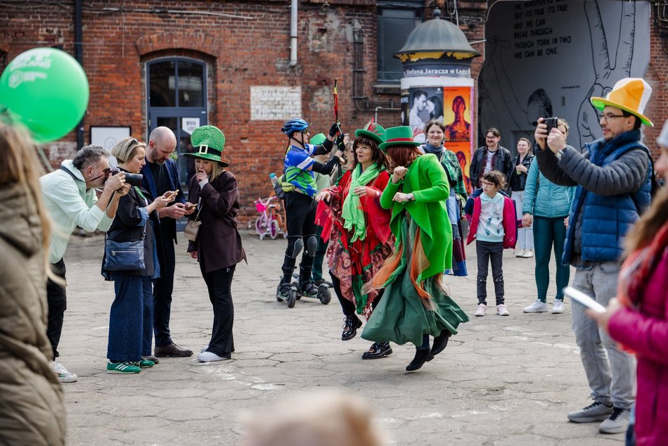 Zielona parada przeszła Piotrkowską! Tłumy świętują z okazji Dnia Świętego Patryka