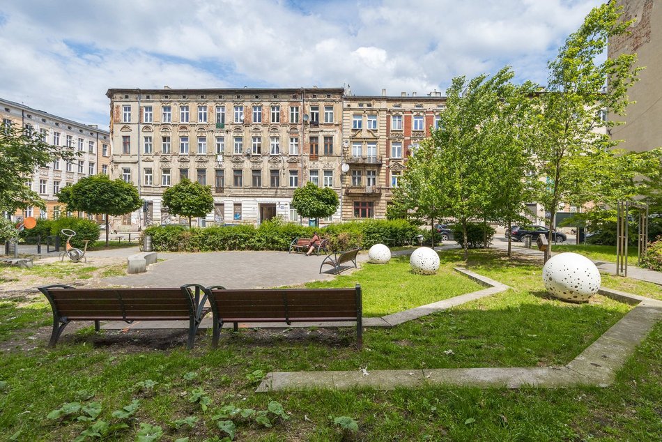 Łódź. TOP 13 najpiękniejszych skwerów i pasażów w Łodzi. Siądź i odpocznij sobie!
