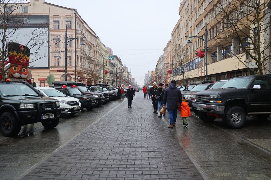 Łódź. WOŚP 2026 w Łodzi. Motoszarża po raz pierwszy opanowała Piotrkowską! [ZDJĘCIA]