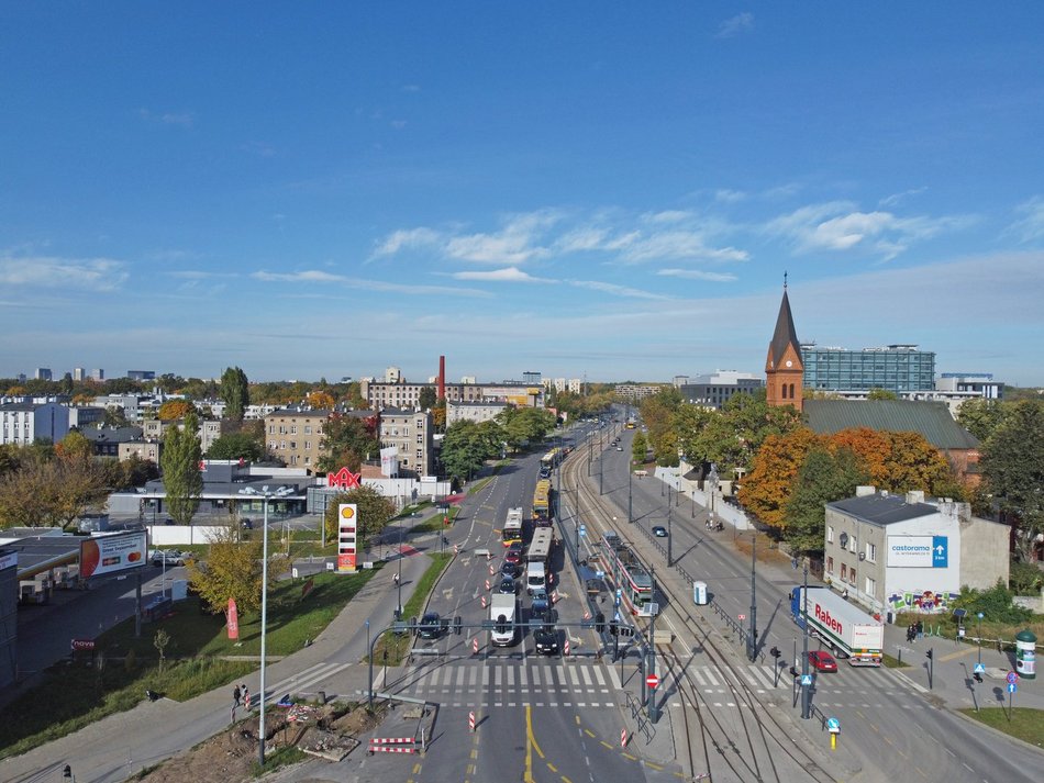 Remont Śmigłego-Rydza. Trwa układanie szyn tramwajowych