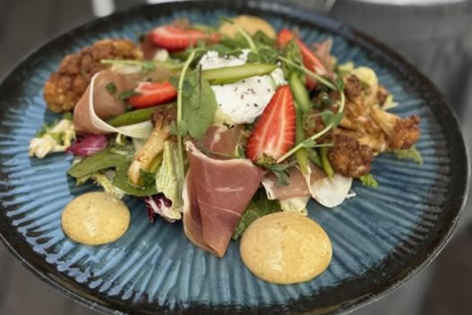 Łódź. Festiwal Truskawek i Szparagów w Manufakturze. Spróbuj wiosennych smaków