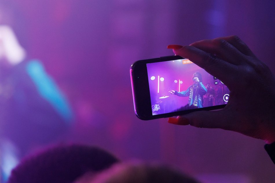 Łódź. Kosma Król na Great September 2025 w Łodzi. Luz, błyskotliwość i lekkość