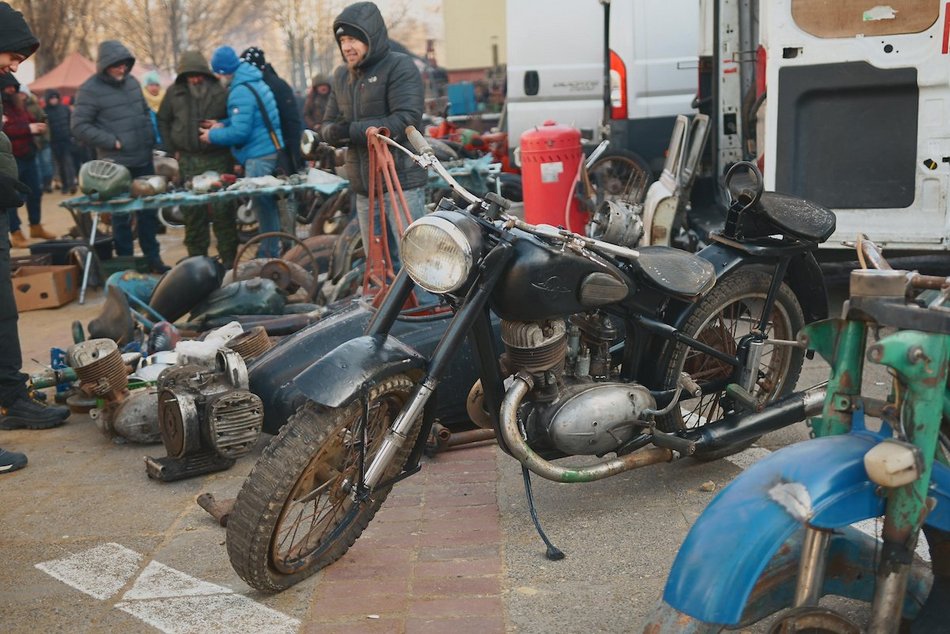 Łódź stolicą klasycznej motoryzacji. Trwa Moto Weteran Bazar