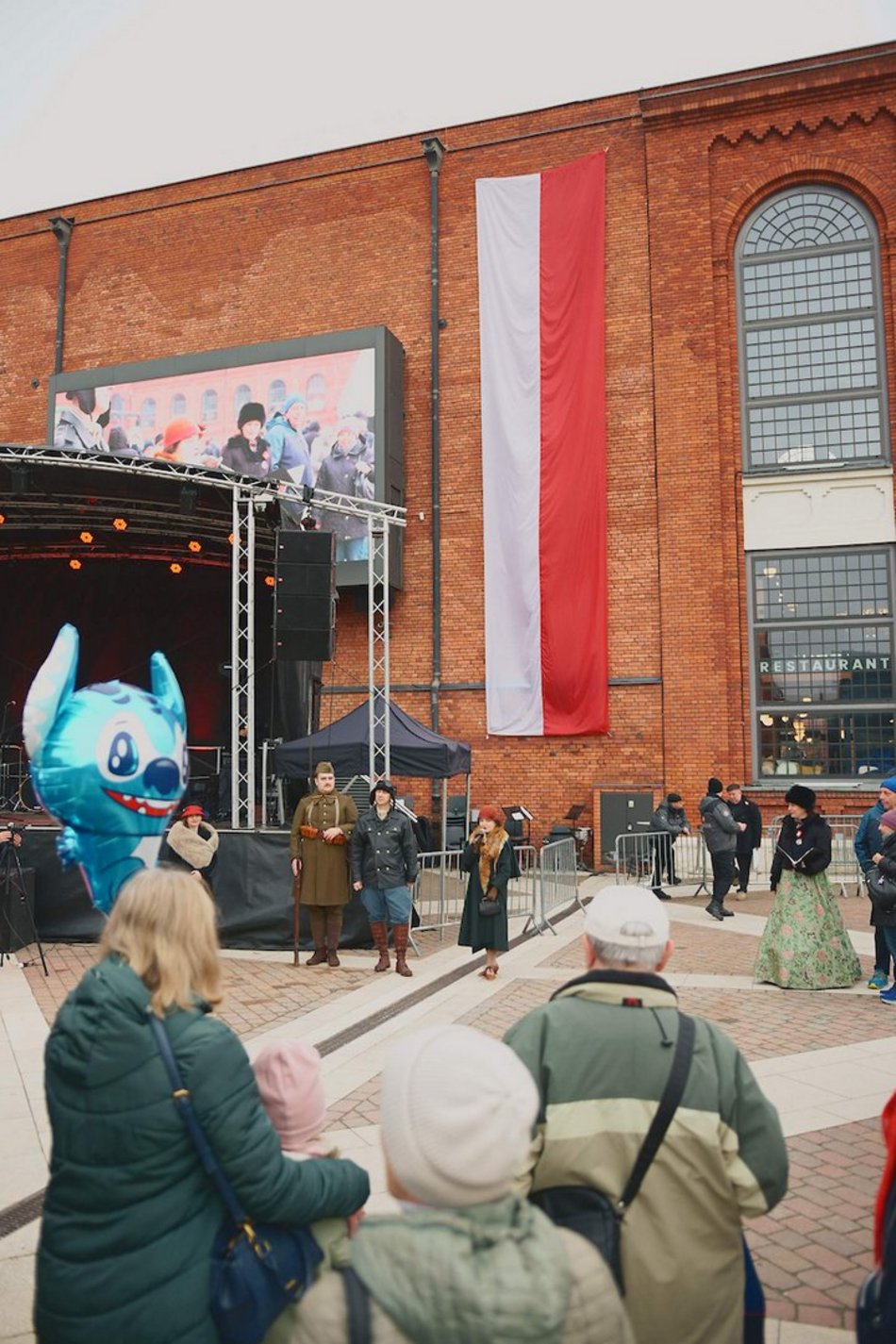Łódź. Piknik Niepodległościowy w Manufakturze. Tak świętują łodzianie!