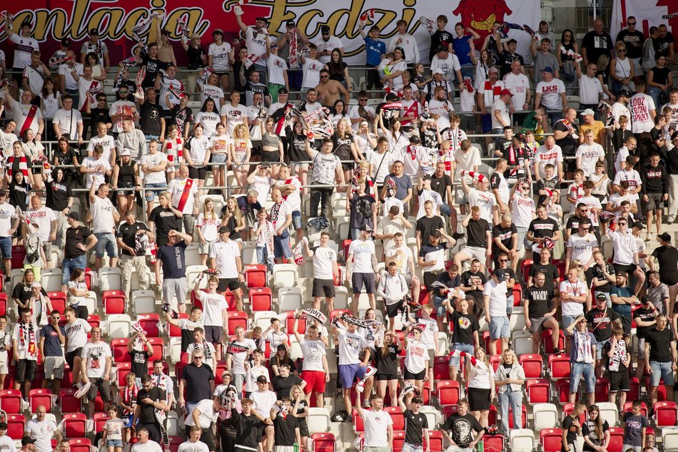 Kibice na meczu ŁKS Łódź ze Stalą Mielec