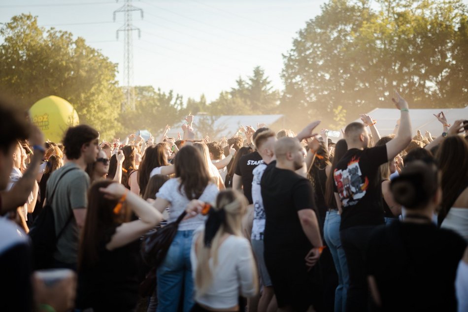 Łódź. Tłumy na Juwenaliach 2026 w Łodzi. Byłeś/aś pierwszego dnia? Znajdź się na zdjęciach!