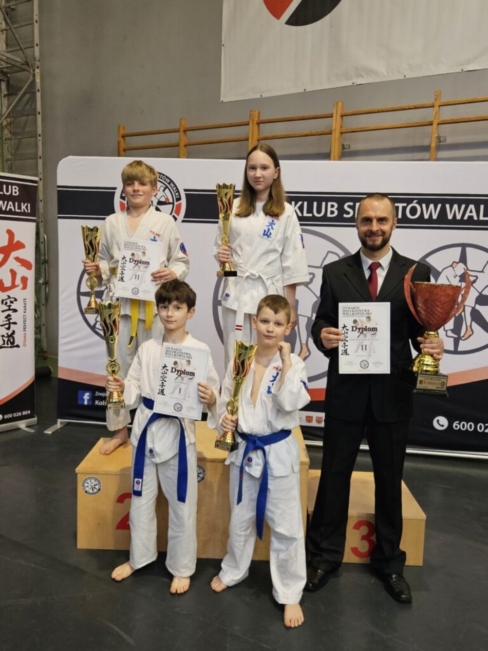 Łódź. Łódź kuźnią wojowników! Triumfy młodych karateków na ogólnopolskim turnieju kumite!