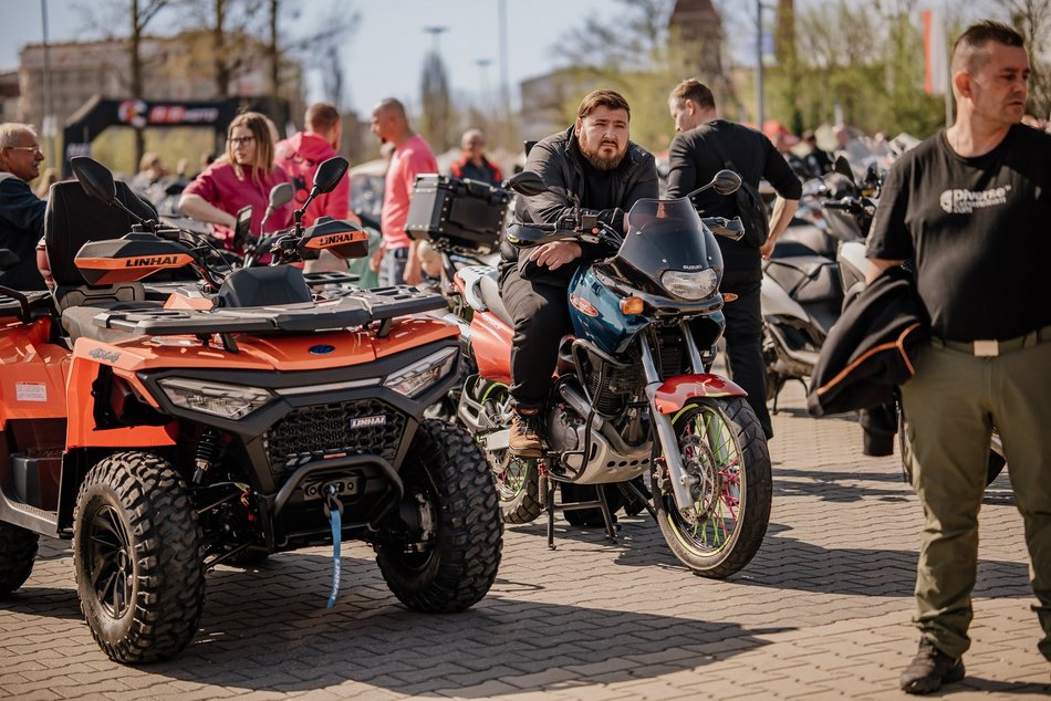 Łódź. Motocykliści opanowali Łódź! Otwarcie sezonu pod Atlas Areną i parada przez miasto