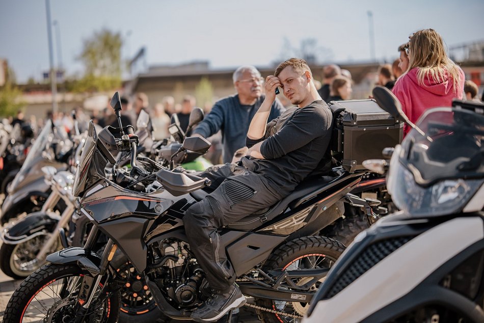 Łódź. Motocykliści opanowali Łódź! Otwarcie sezonu pod Atlas Areną i parada przez miasto