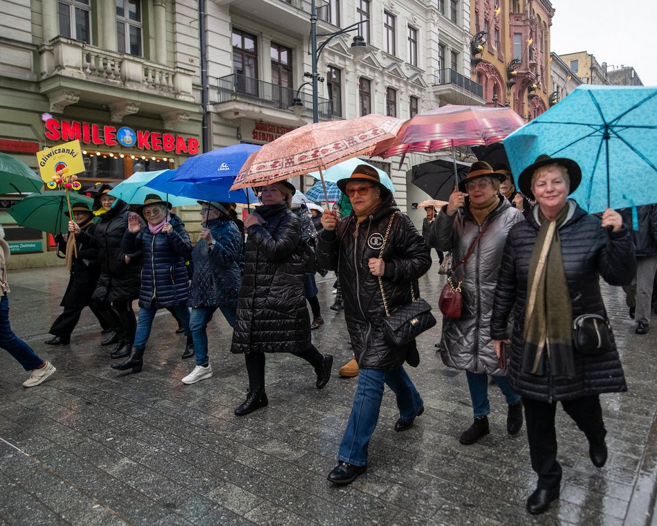 Łódź. Ogólnopolski Zjazd Krystyn! Piotrkowską przeszły setki imienniczek z całej Polski
