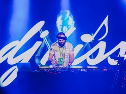 Didżejskie sety przeciwko deszczowi! Tak się gra między koncertami na Łódź Summer Festival 2025!