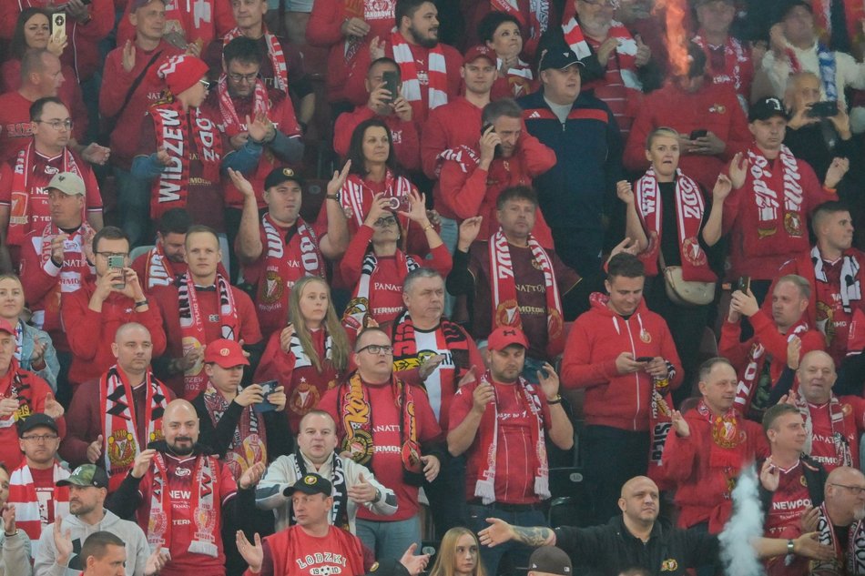 Kibice Widzewa Łódź z Pogonią Szczecin. Byłeś/aś tam? Znajdź się w galerii!