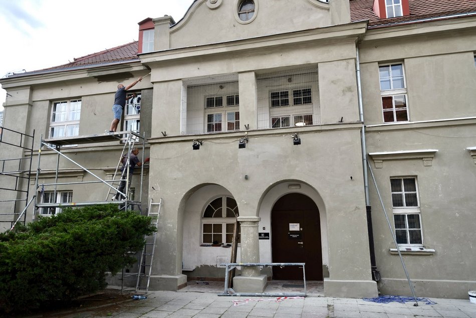 Pracownicy Philips w Łodzi odnowili sale w Centrum Kultury Młodych