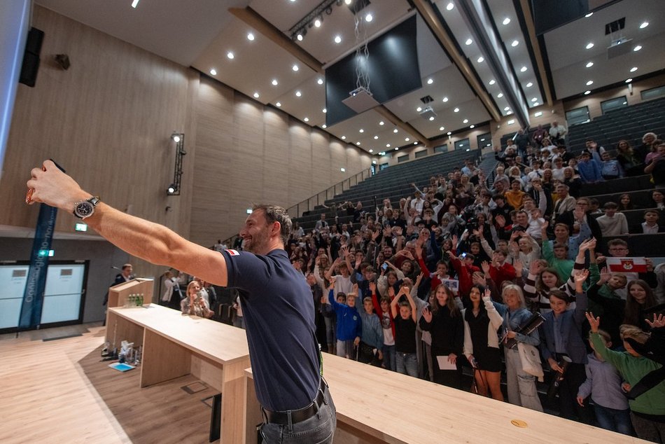 Łódź. Sławosz Uznański-Wiśniewski spotkał się z uczniami