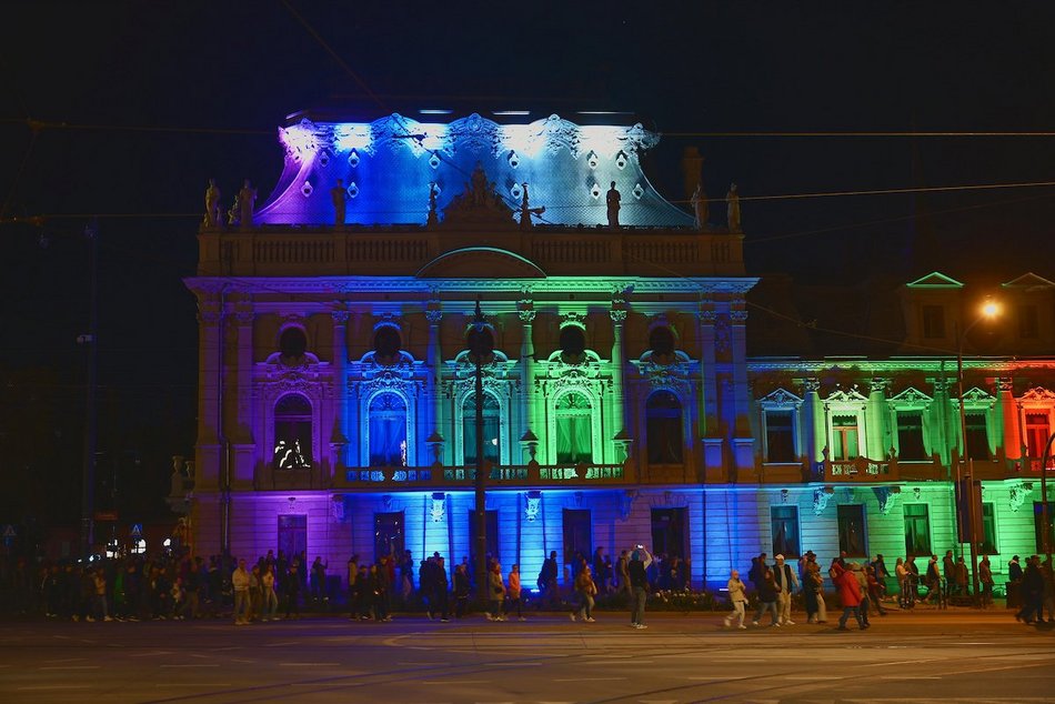 Łódź. Po prostu magia! Pałac Poznańskich zachwyca na Light Move Festival 2025