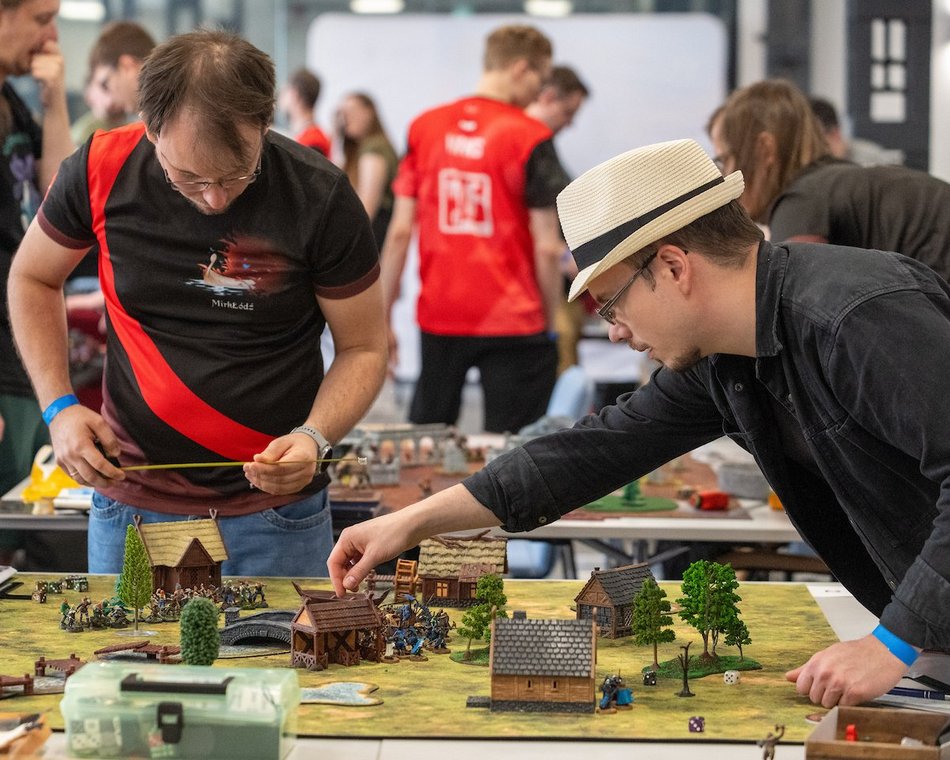 Łódź. Łódzka Strefa Starcia w EC1 Łódź. Gry bitewne, strategia i taktyka