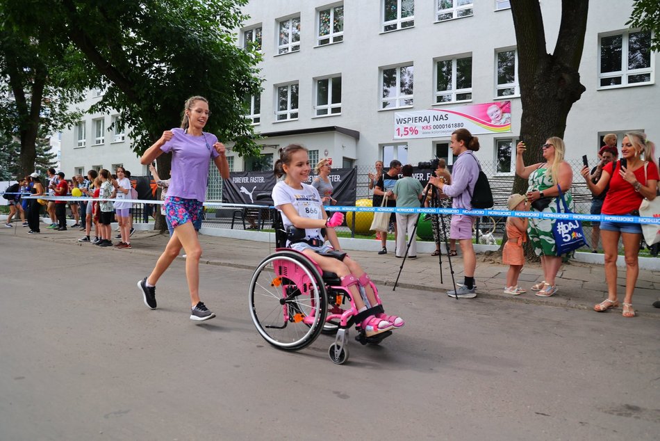 Bieg "Daj Piątaka na Dzieciaka"