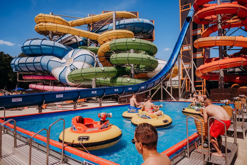 Łódź. Aquapark Fala w Łodzi ma już 18 lat! Ale to zleciało! Zobacz, jak zmieniło się to miejsce