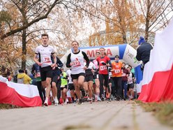 Bieg Niepodległościowa 5 w parku Na Zdrowiu w Łodzi. Odszukaj się w galerii!