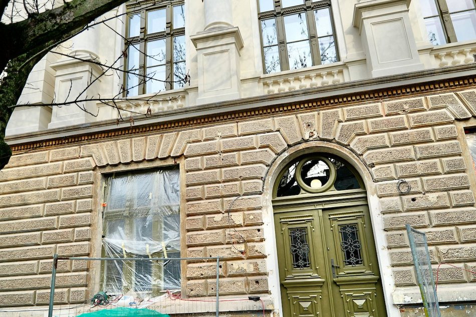 Łódź. Remont IV Liceum Ogólnokształcącego w Łodzi dobiega końca