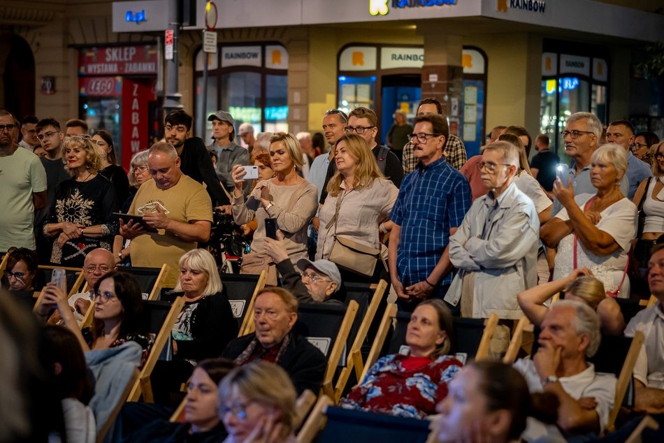 Songwriter Łódź Festiwal. Wyjątkowy klimat przy 6 sierpnia stworzył Svavar Knutur