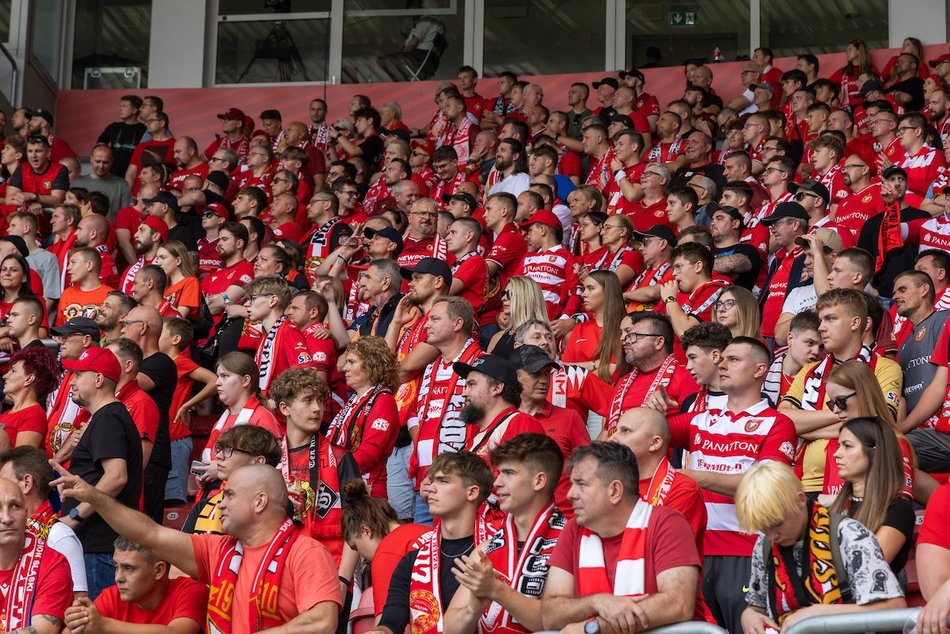 Łódź. Kibice na meczu Widzewa Łódź z Zagłębiem Lubin. Byłeś? Odszukaj się w galerii