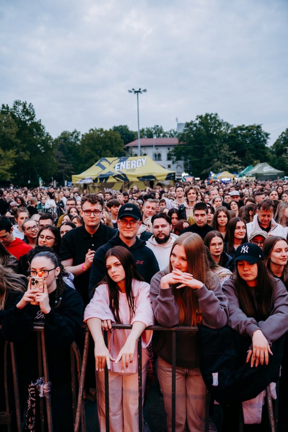 Łódź. Juwenalia Politechniki Łódzkiej. Na pierwszy ogień koncert zespołu Wilki!