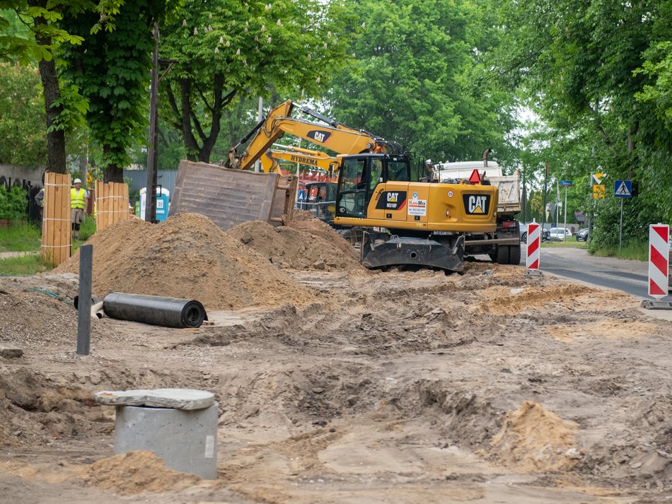 Remont ulicy Krakowskiej - plac budowy, roboty drogowe
