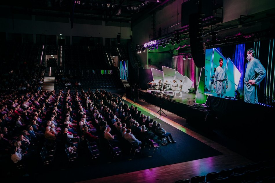 Łódź. Kabaret Neo-Nówka w Sport Arenie