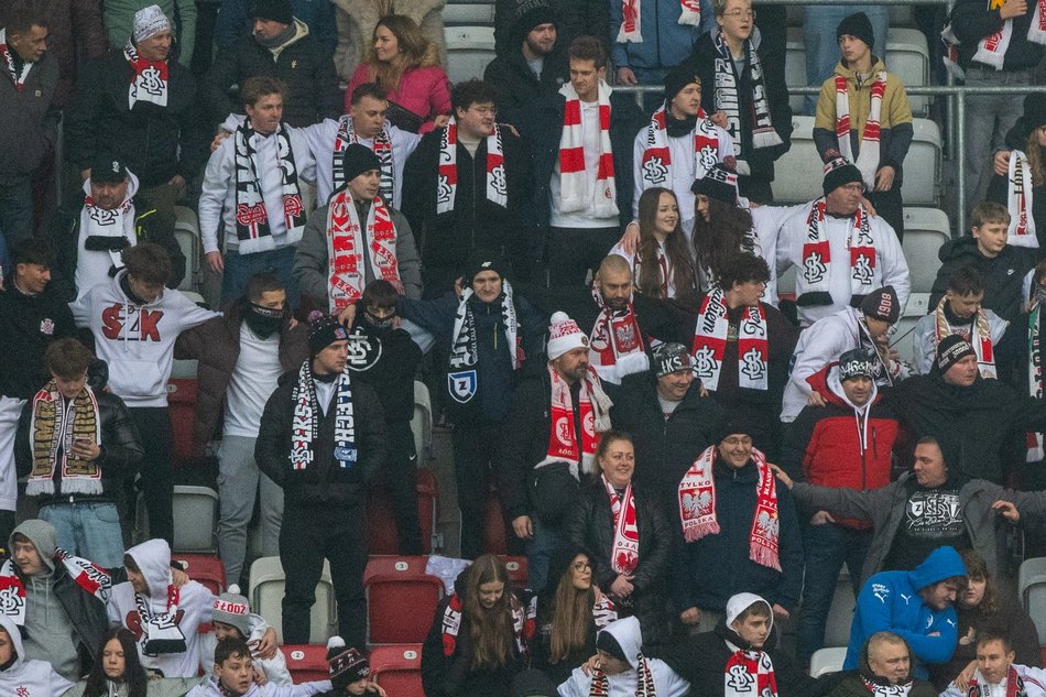 Łódź. Kibice na meczu ŁKS Łódź - Wisła Kraków. Byłeś/aś? Znajdź się w galerii