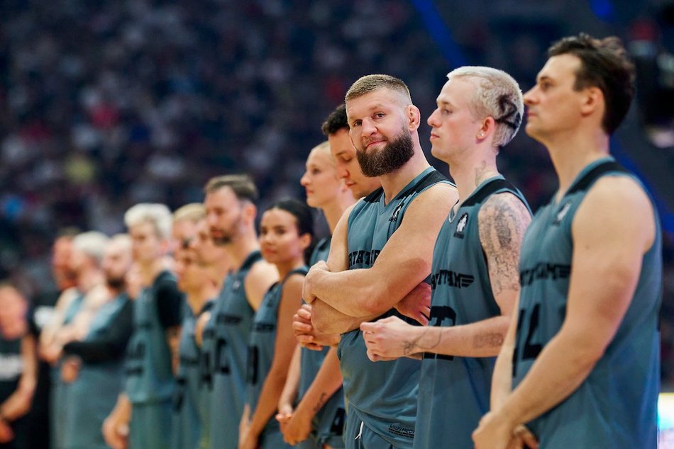 Łódź. Mecz Gortat Team vs NATO Team