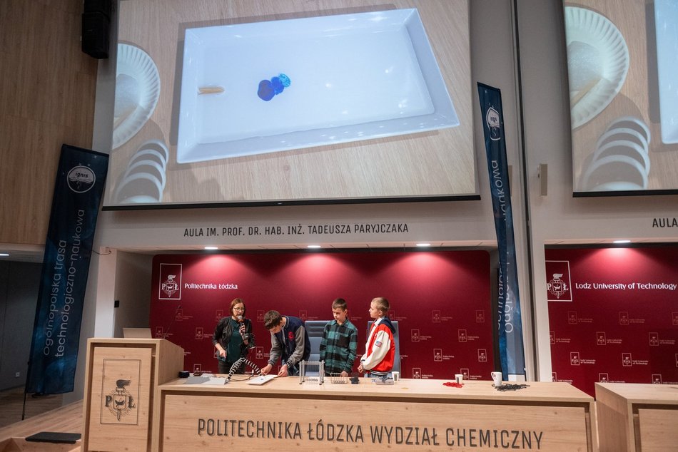 Łódź. Sławosz Uznański-Wiśniewski spotkał się z uczniami