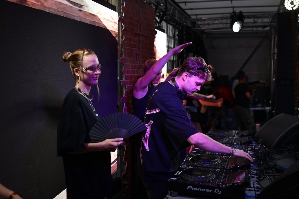 Łódź. Parada Wolności 2025 w Łodzi. Wyjątkowa platforma z motywem „Ziemi Obiecanej"