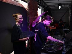 Łódź. Parada Wolności 2025 w Łodzi. Wyjątkowa platforma z motywem „Ziemi Obiecanej"